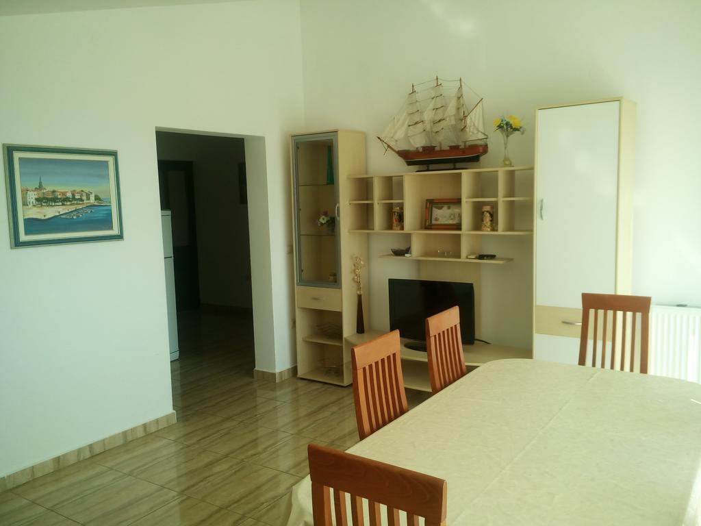 Apartmani Kapitanovic Biograd Na Moru Exterior photo