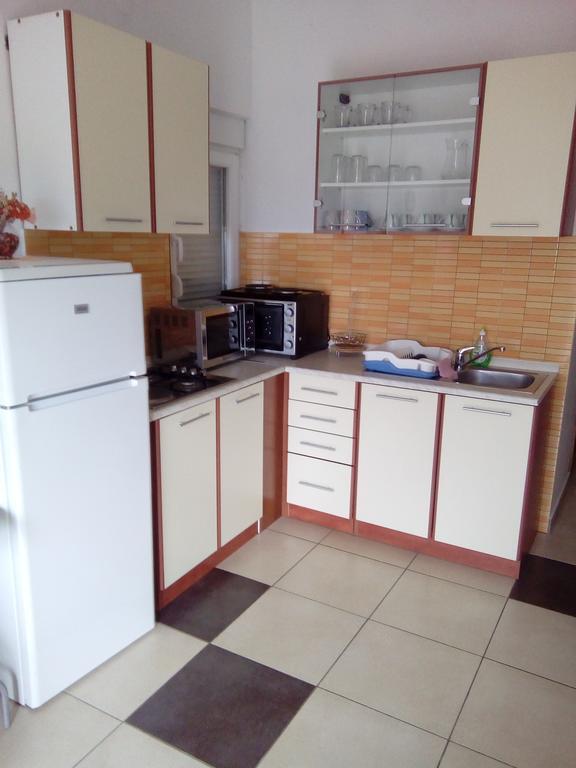 Apartmani Kapitanovic Biograd Na Moru Exterior photo